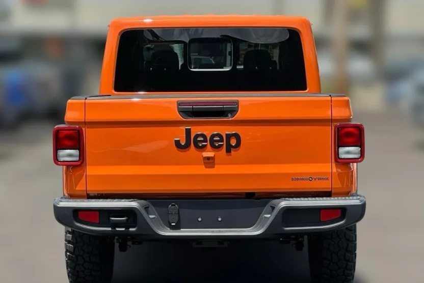 2025 Jeep Gladiator Sport photo 1