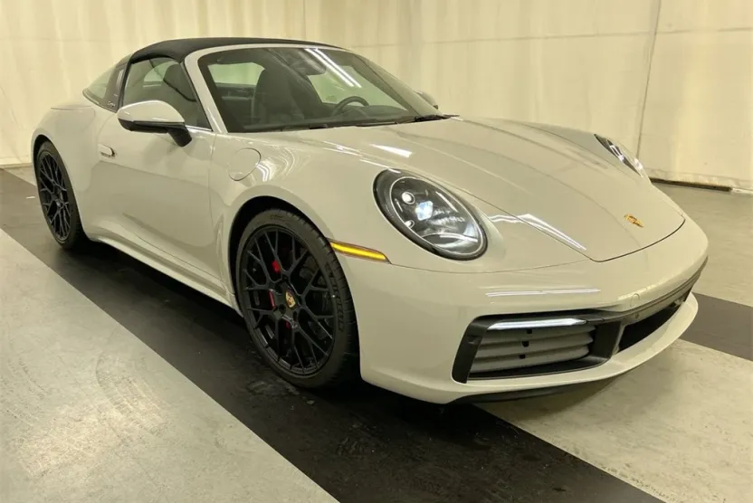 2023 Porsche 911 Targa 4S photo 1