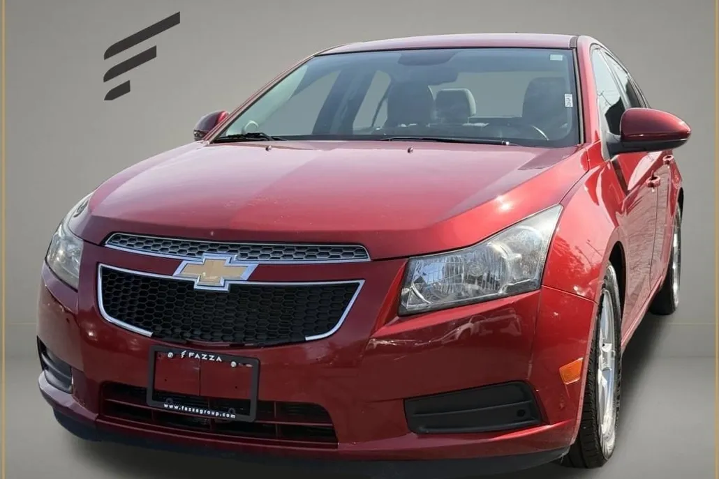 2013 Chevrolet Cruze photo 1