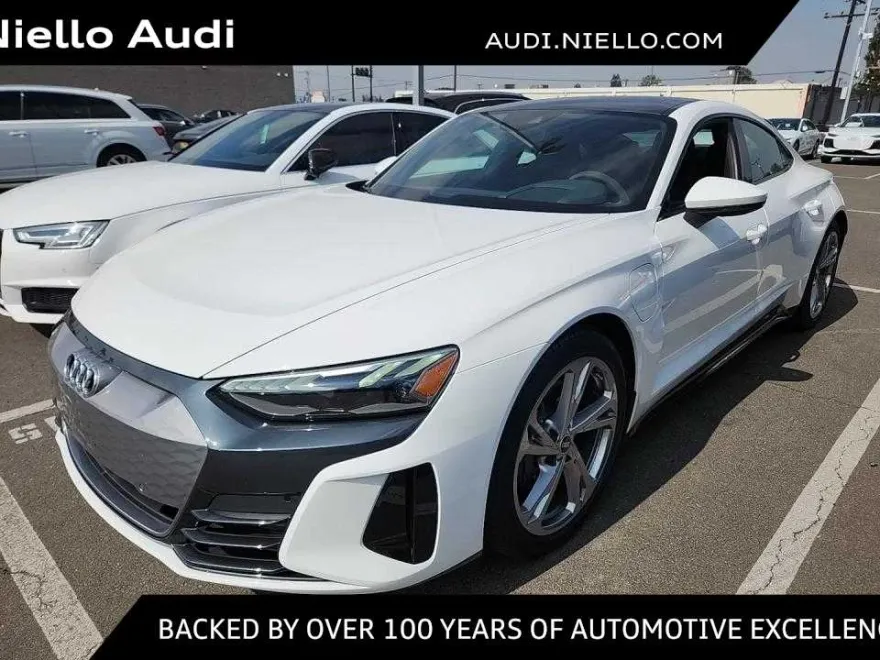 2022 Audi e-tron GT Premium Plus photo 1