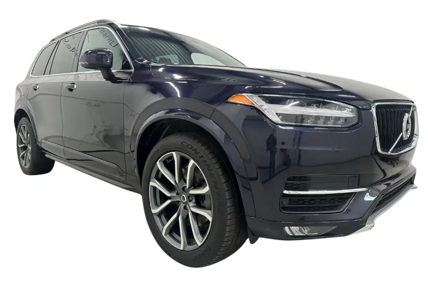 2019 Volvo XC90 T6 AWD Momentum photo 1