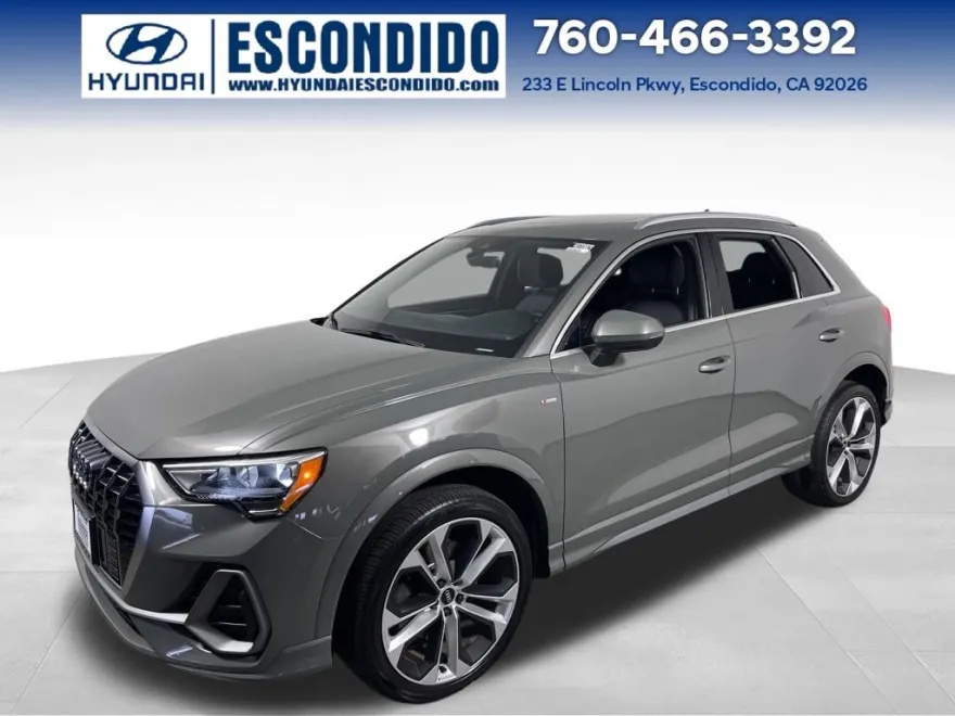 2021 Audi Q3 S line Premium photo 1