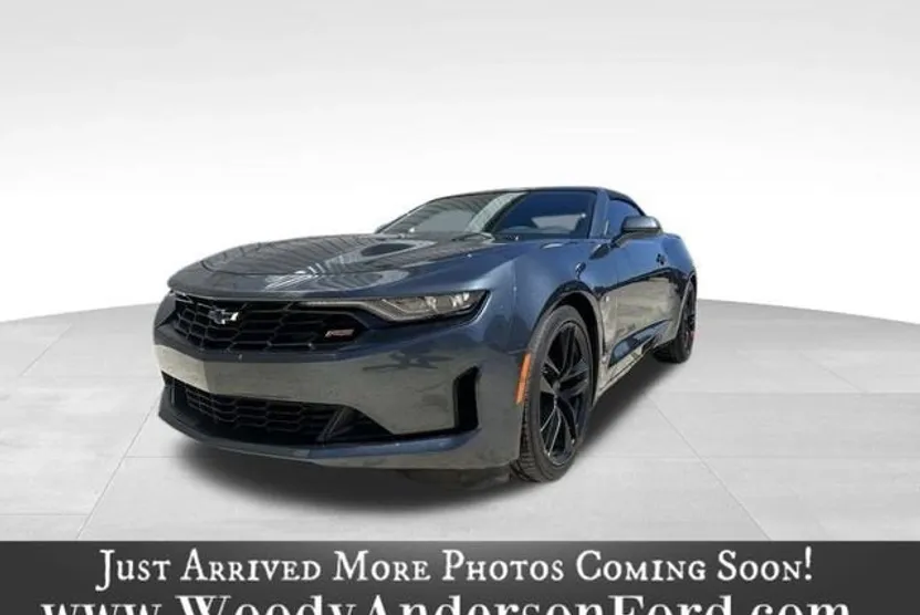 2023 Chevrolet Camaro 2LT photo 1
