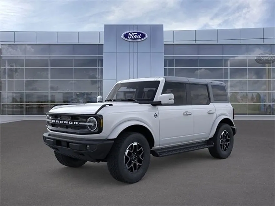 2025 Ford Bronco Outer Banks photo 1