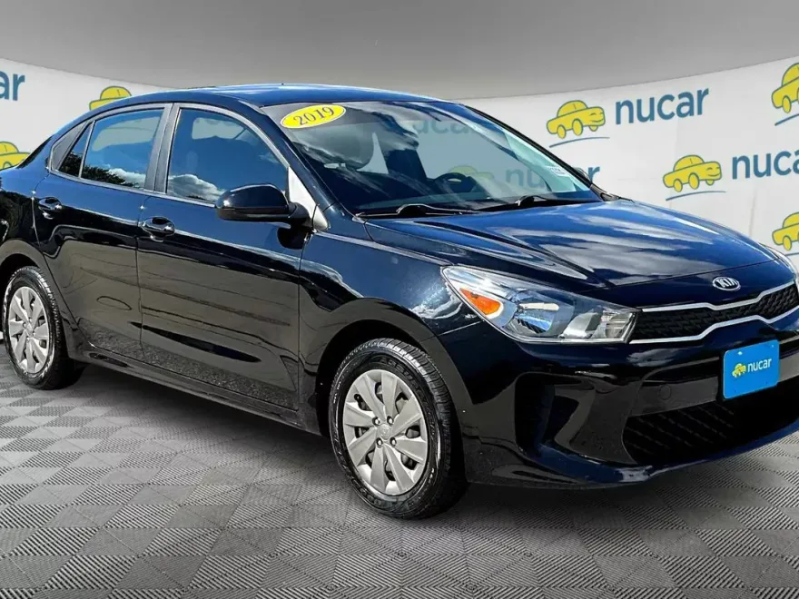 2019 Kia Rio LX photo 1
