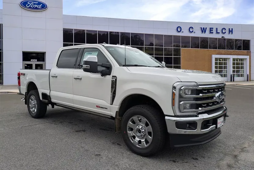 2025 Ford F-350 King Ranch photo 1
