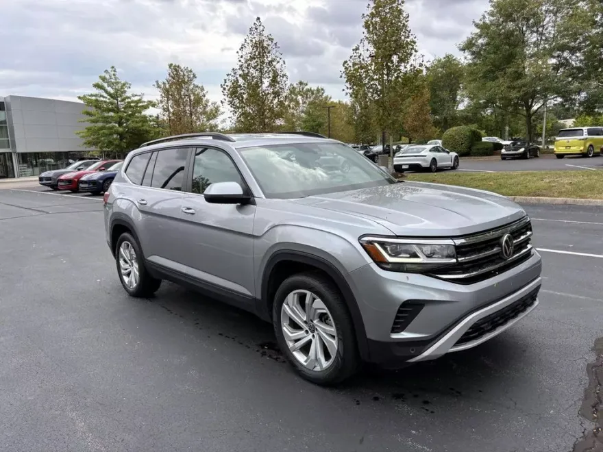 2022 Volkswagen Atlas V6 SE Technology photo 1