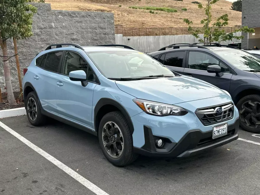 2021 Subaru Crosstrek Premium photo 1