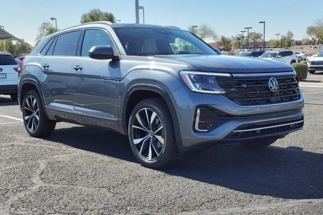 2025 Volkswagen Atlas Cross Sport SEL Premium R-Line photo 1