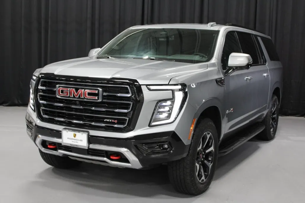 2025 Gmc Yukon XL AT4 photo 1