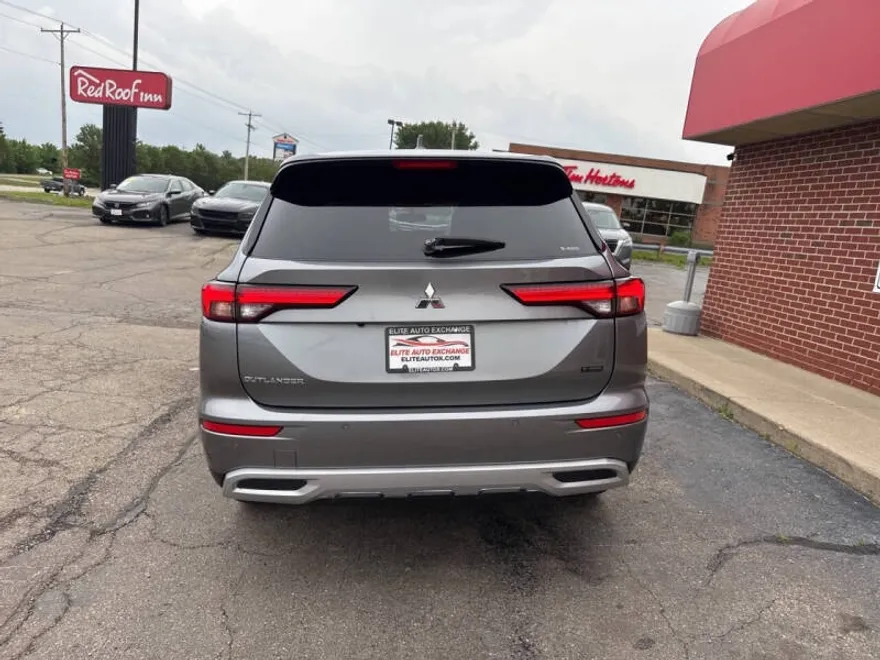 2024 Mitsubishi Outlander SE Ralliart photo 1
