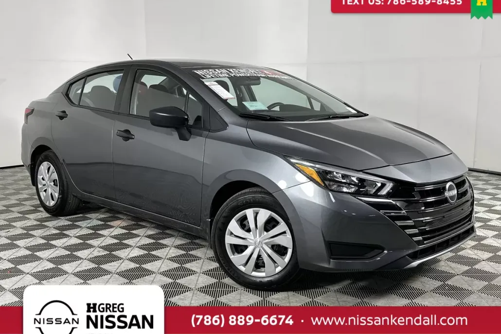 2025 Nissan Versa S photo 1