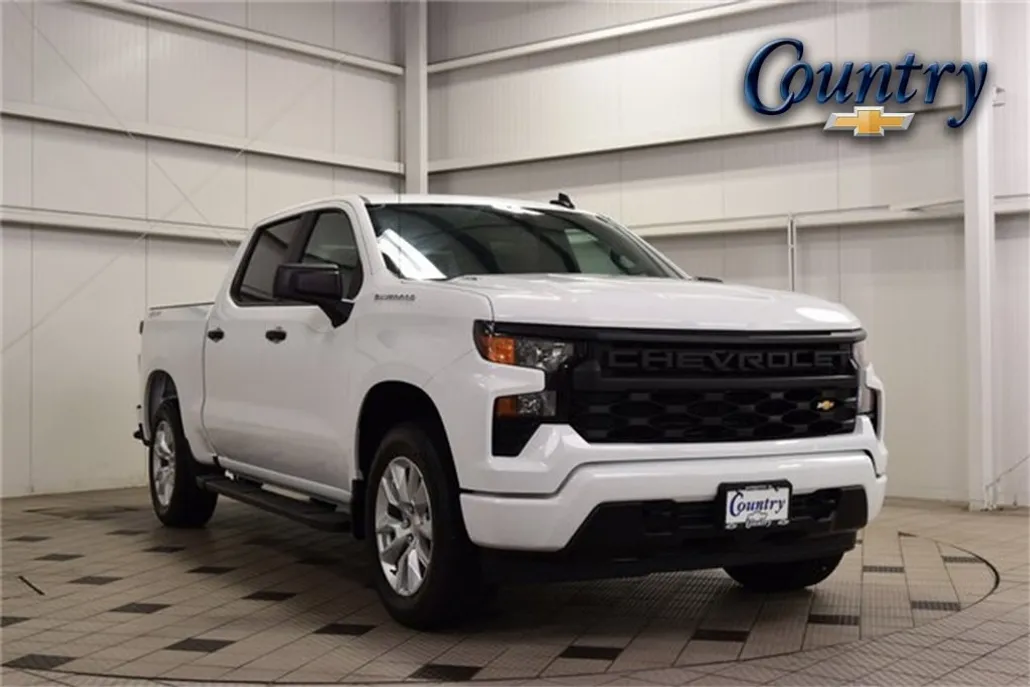 2025 Chevrolet Silverado 1500 Custom photo 1
