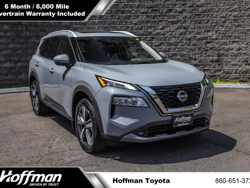 2022 Nissan Rogue SL photo 1