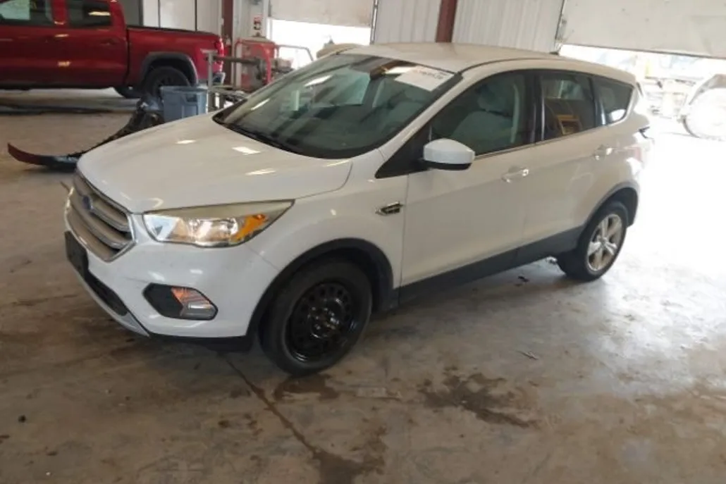 2017 Ford Escape SE photo 1