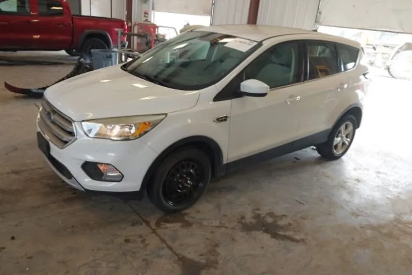 2017 Ford Escape SE photo 1