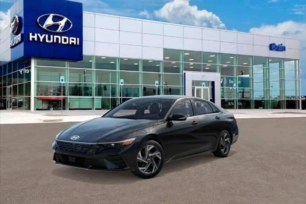2025 Hyundai Elantra Limited photo 1