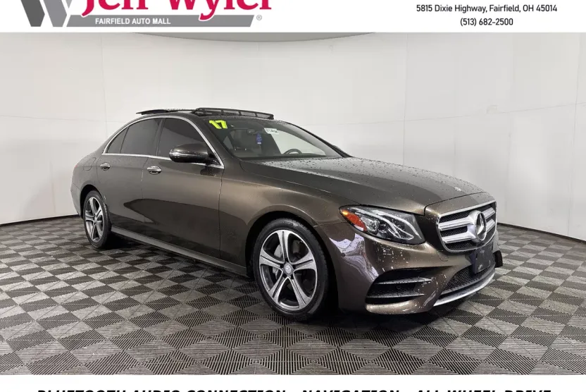 2017 Mercedes Benz E photo 1