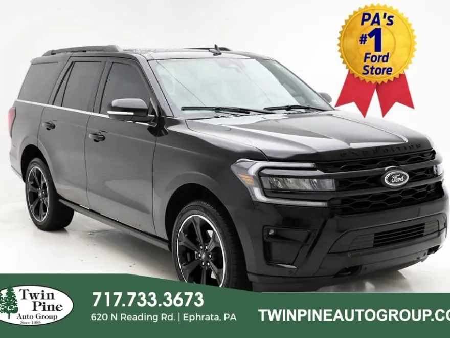 2022 Ford Expedition Limited photo 1
