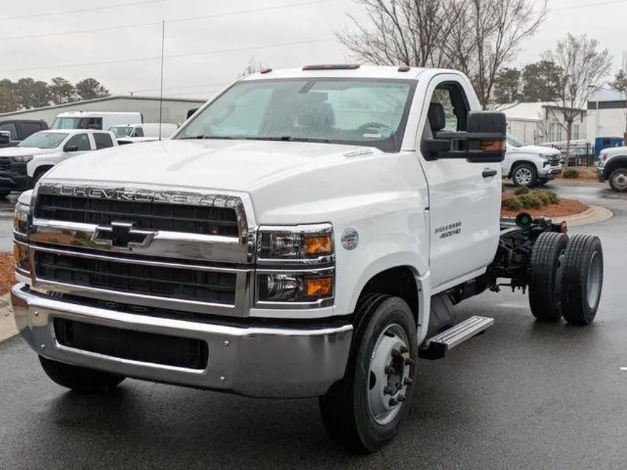 2024 Chevrolet Silverado 4500HD Work Truck photo 1