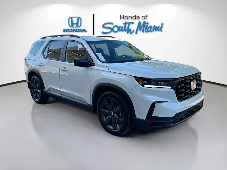 2025 Honda Pilot Sport photo 1