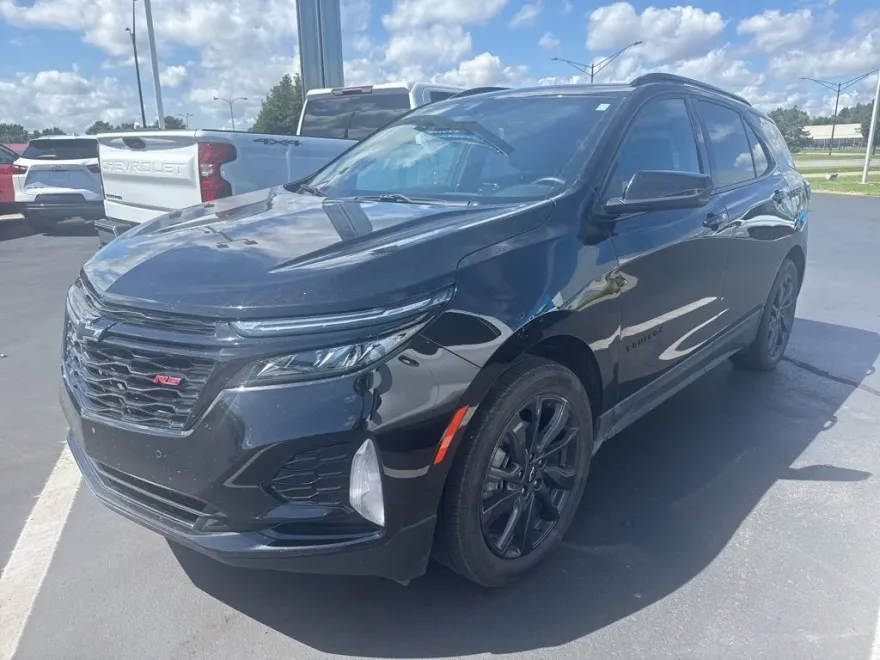 2024 Chevrolet Equinox RS photo 1