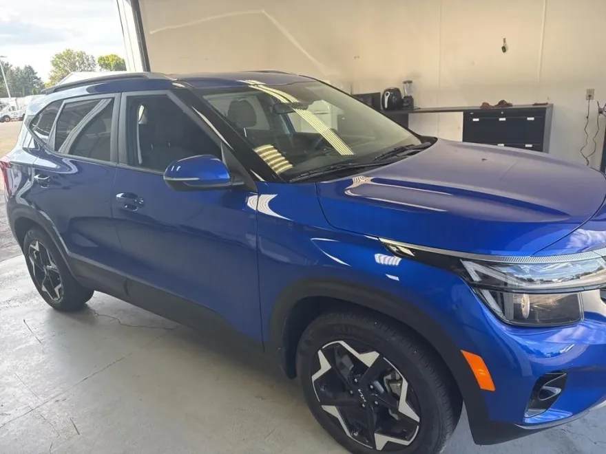 2025 Kia Seltos S photo 1
