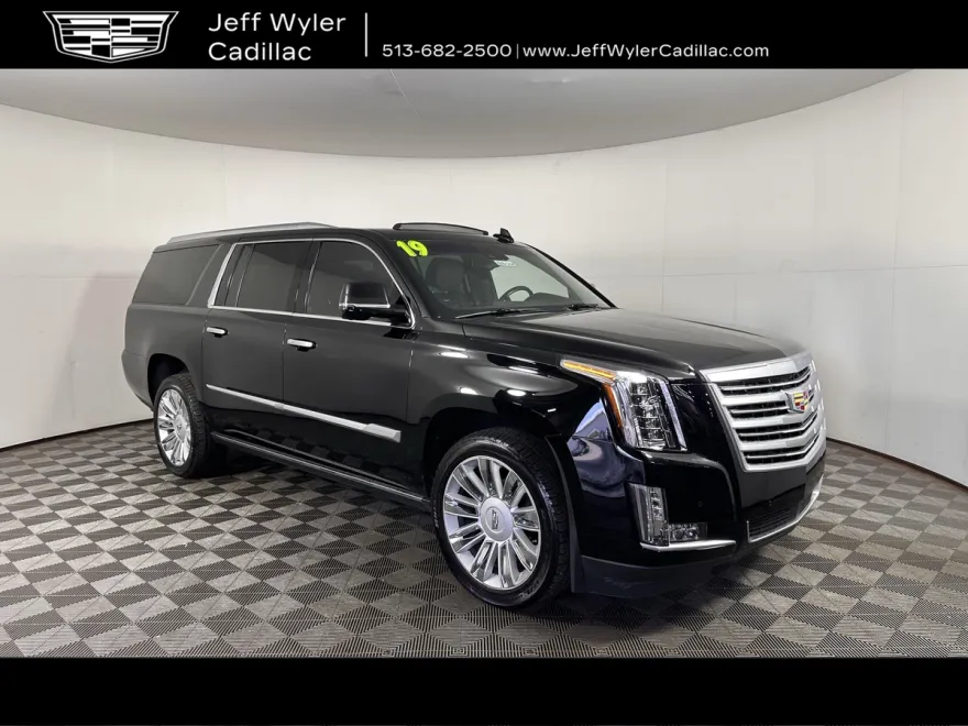 2016 Cadillac Escalade ESV Platinum photo 1