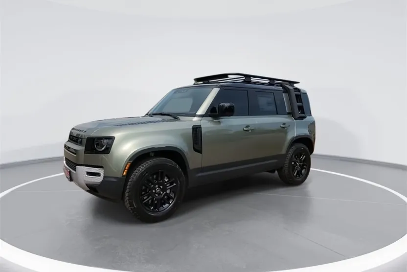 2025 Land Rover Defender 110 S photo 1