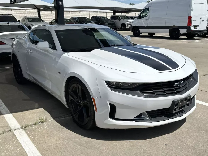 2020 Chevrolet Camaro 1LT Coupe photo 1