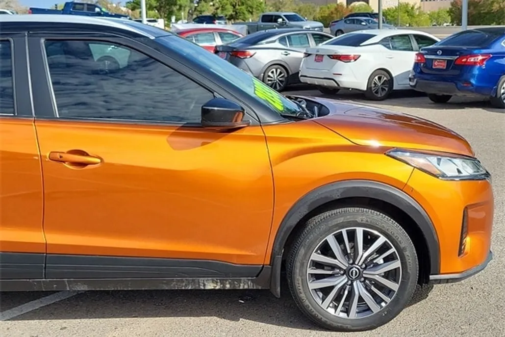 2024 Nissan Kicks SV photo 1