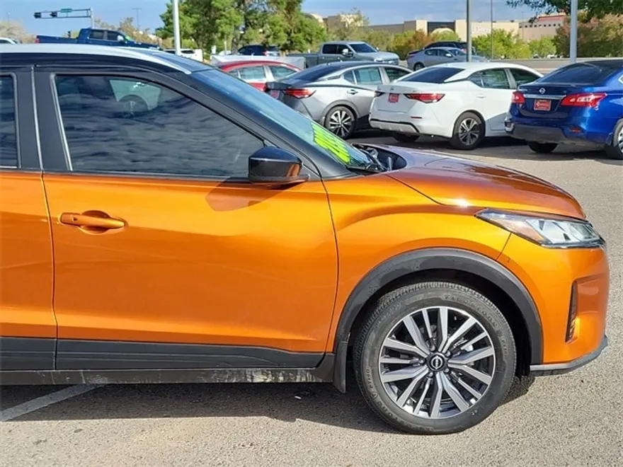 2024 Nissan Kicks SV photo 1