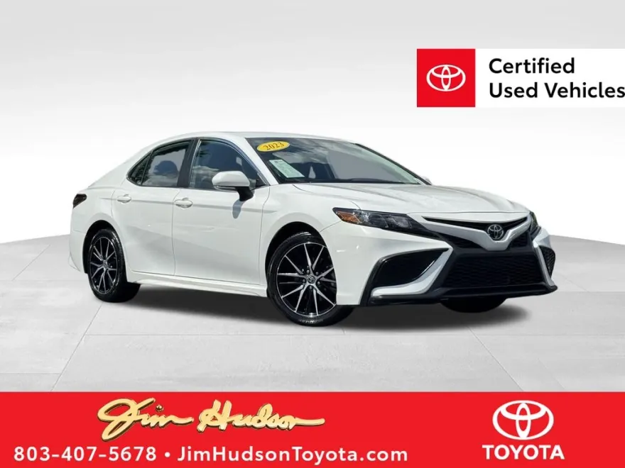 2023 Toyota Camry SE photo 1