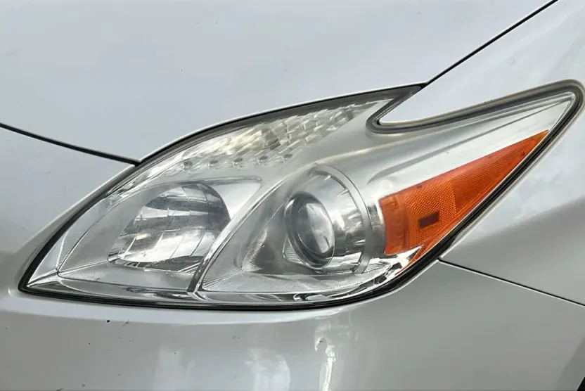 2013 Toyota Prius Two photo 1