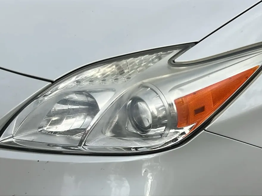2013 Toyota Prius Two photo 1