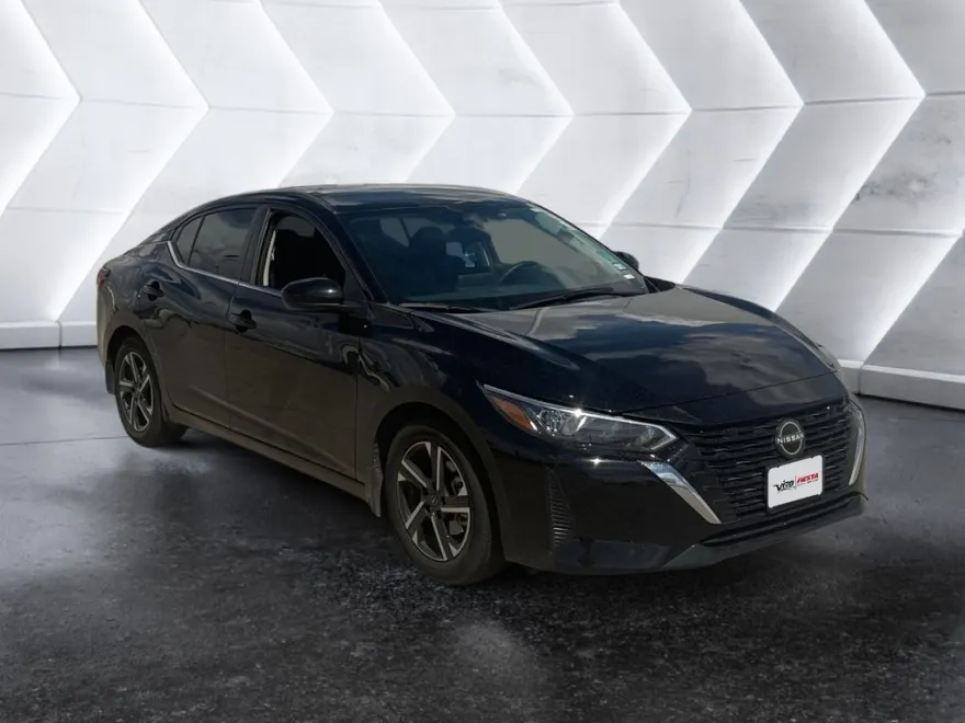 2024 Nissan Sentra SV photo 1