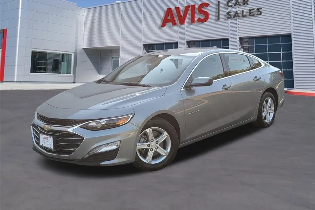 2024 Chevrolet Malibu 1LT photo 1