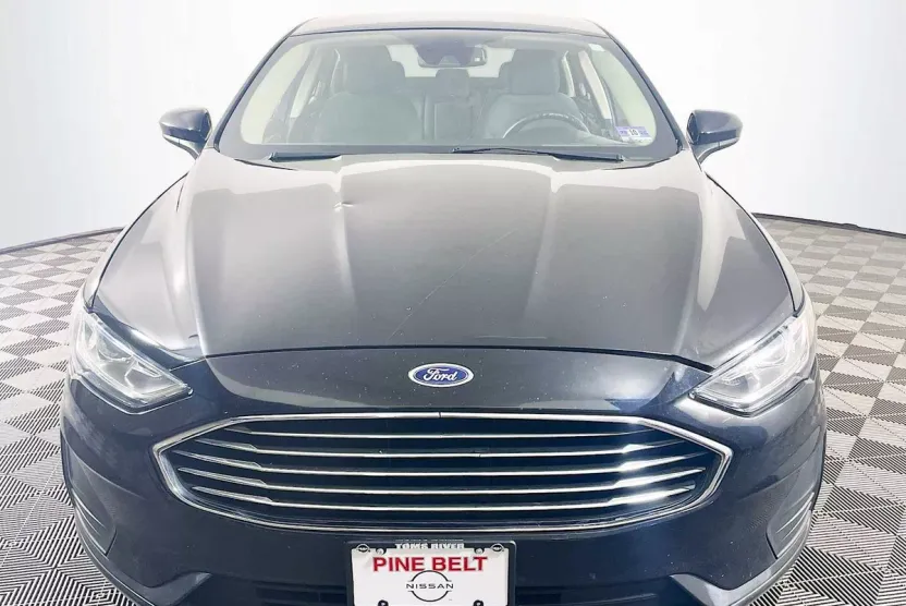 2019 Ford Fusion SE photo 1