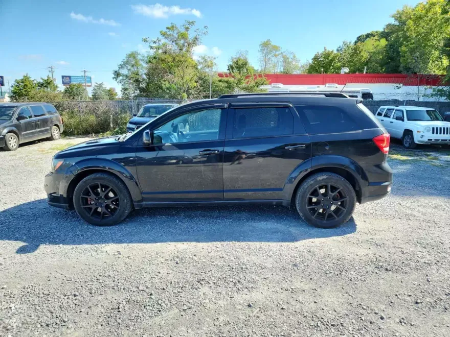 2013 Dodge Journey SXT photo 1