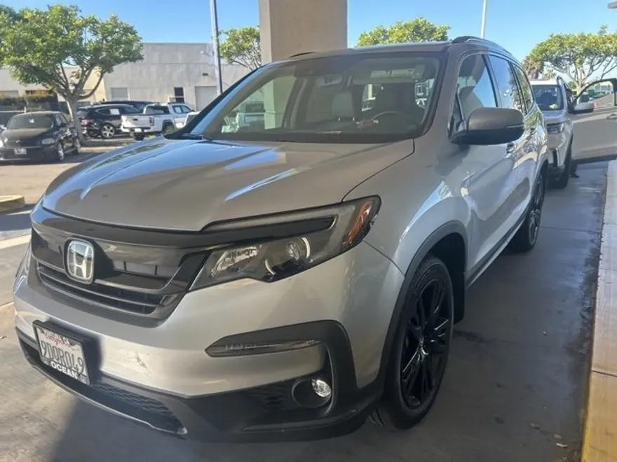 2022 Honda Pilot Special Edition photo 1