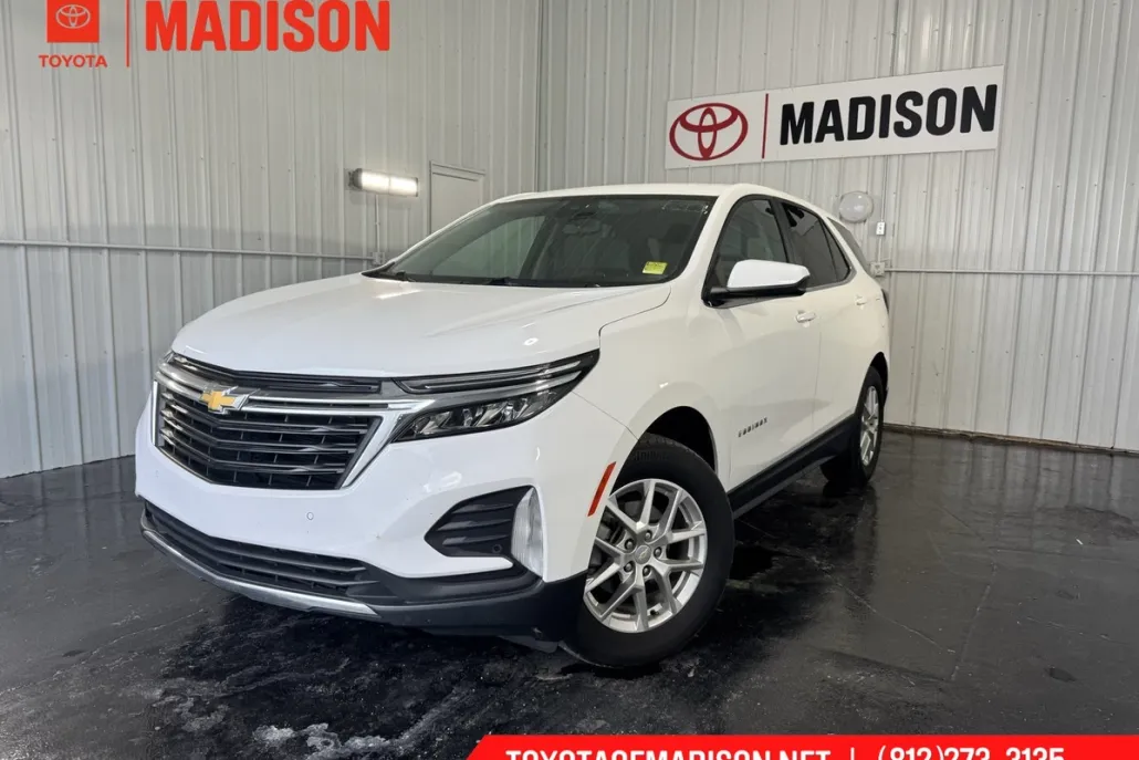 2022 Chevrolet Equinox LT photo 1