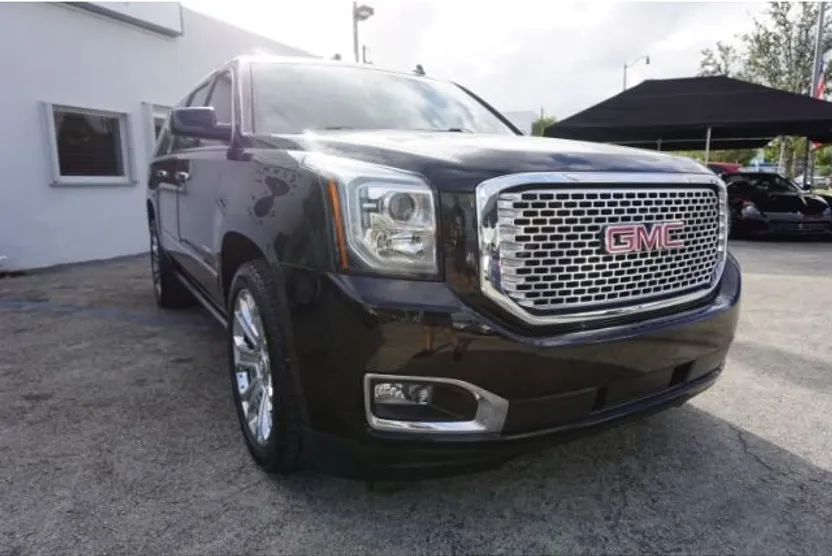 2015 Gmc Yukon XL Denali photo 1