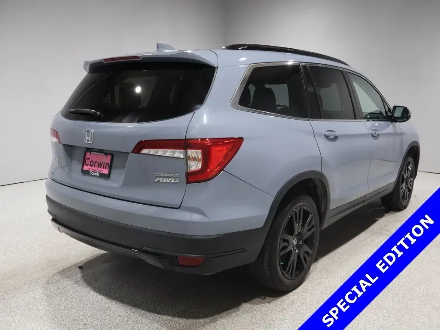 2022 Honda Pilot SE photo 1