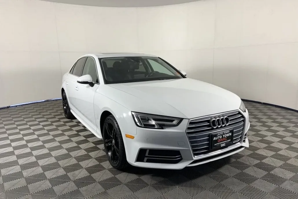 2018 Audi A4 2.0T Ultra Premium photo 1