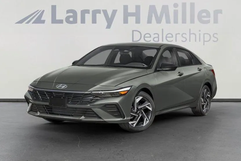 2025 Hyundai Elantra SEL Sport photo 1
