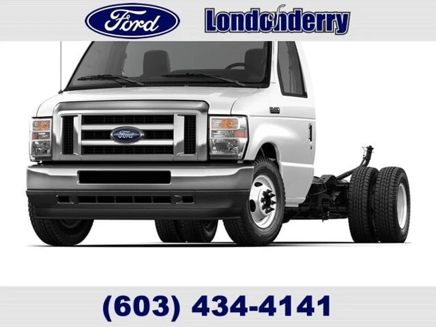 2026 Ford E-450 Cutaway photo 1