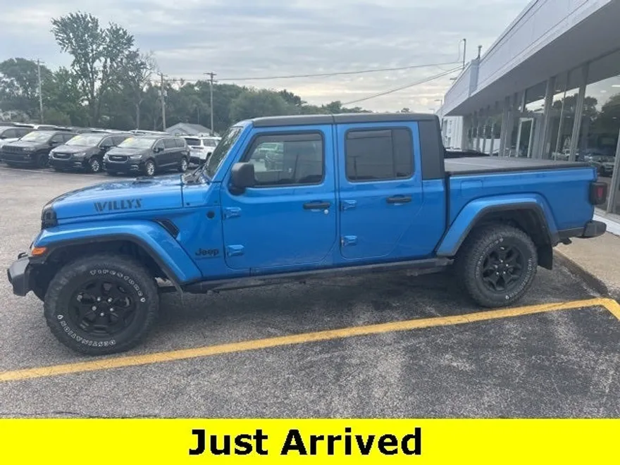 2021 Jeep Gladiator Willys photo 1