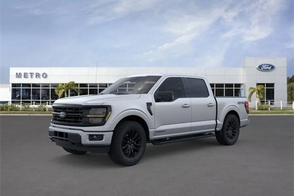 2025 Ford F-150 XLT photo 1