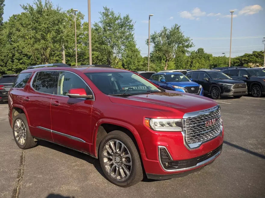 2023 Gmc Acadia Denali photo 1