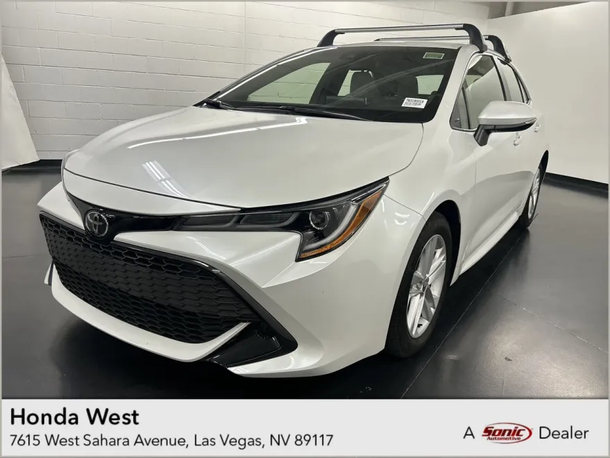 2022 Toyota Corolla SE photo 1